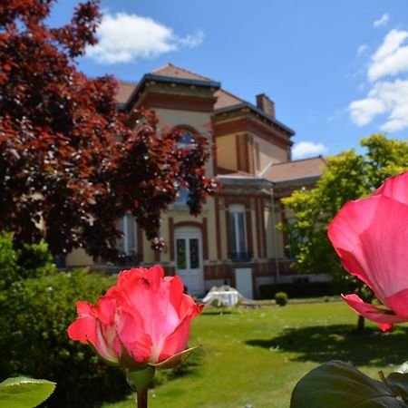 ホテルLa Roseliere カランタン エクステリア 写真